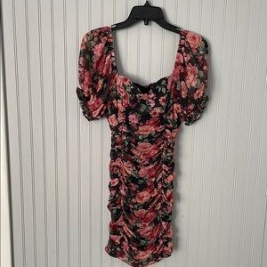 SHEIN Black & Pink Floral Short Sleeve Ruching Body-con Dress | Medium